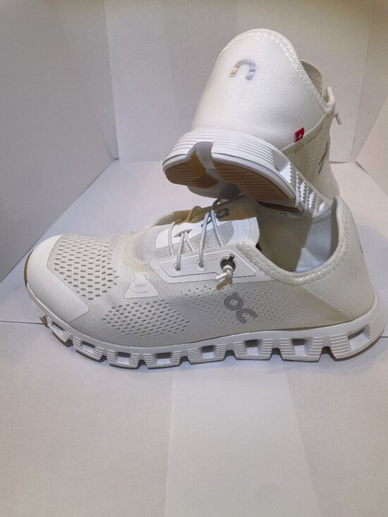 On Clouds Shoes - On Cloud 5 Coast Undyed-White | White Size 8 NWT Never Been Worn